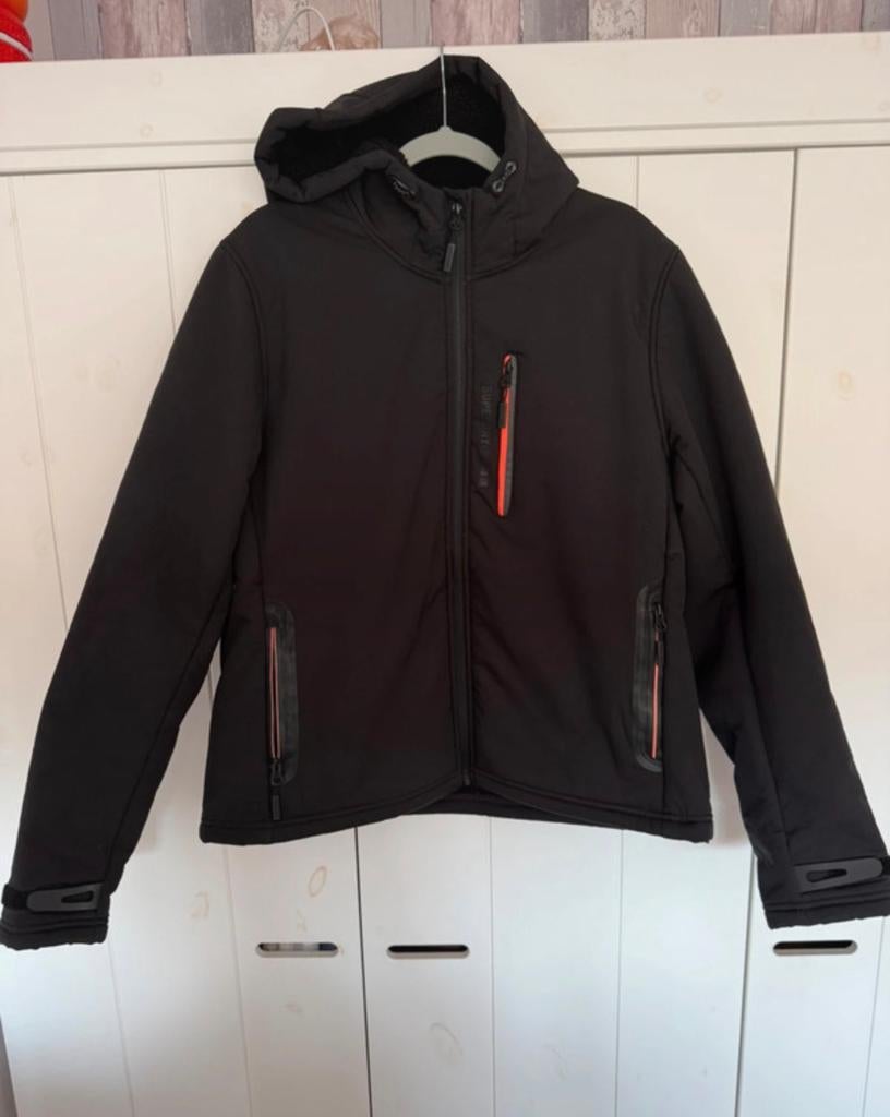 Supersry softshell jas 44, Ophalen of Verzenden, Zo goed als nieuw, Maat 42/44 (L), Zwart