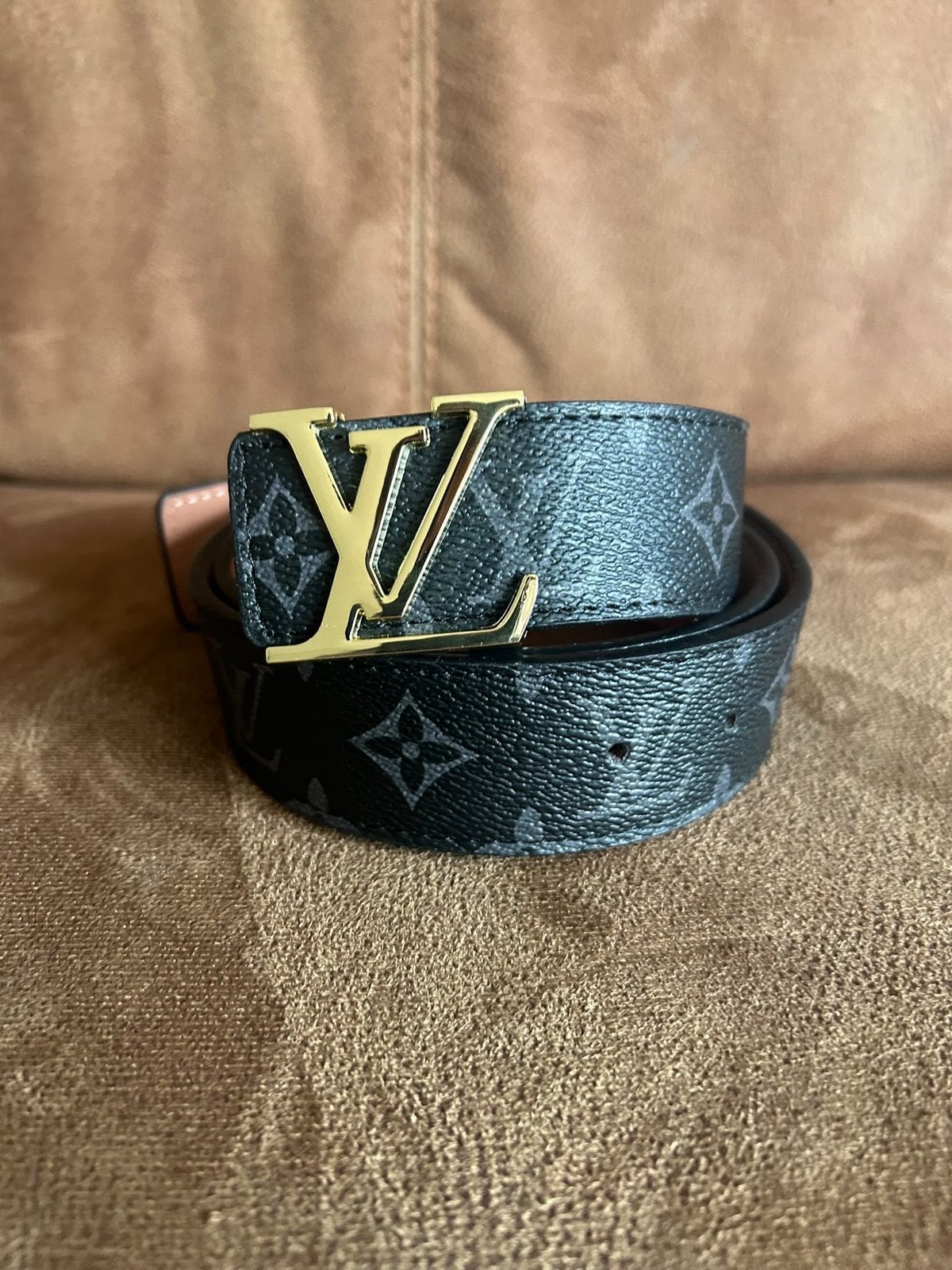 Louis Vuitton Riem - Zwart Monogram met Gouden Gesp, Tailleriem, Ophalen of Verzenden, Zo goed als nieuw, 3 tot 5 cm