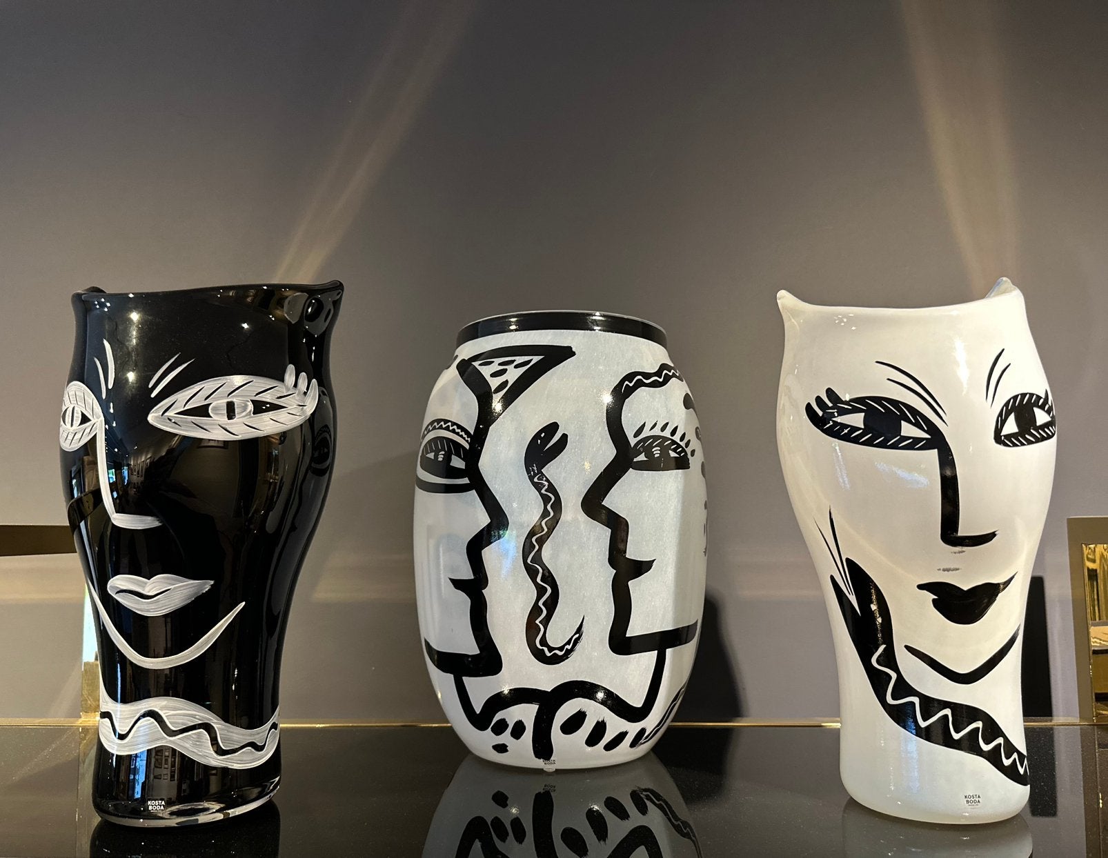 3 Kosta boda vazen (Ulrica), Ophalen