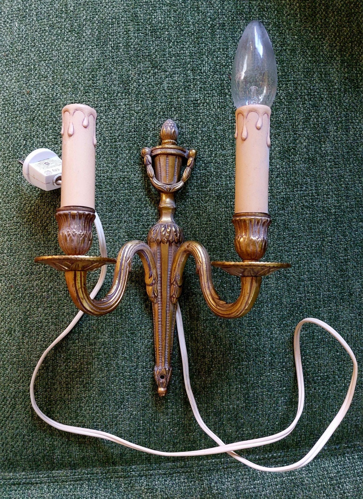 Vintage messing wandlamp met 2 kaarsvormige lichtpunten, Ophalen of Verzenden