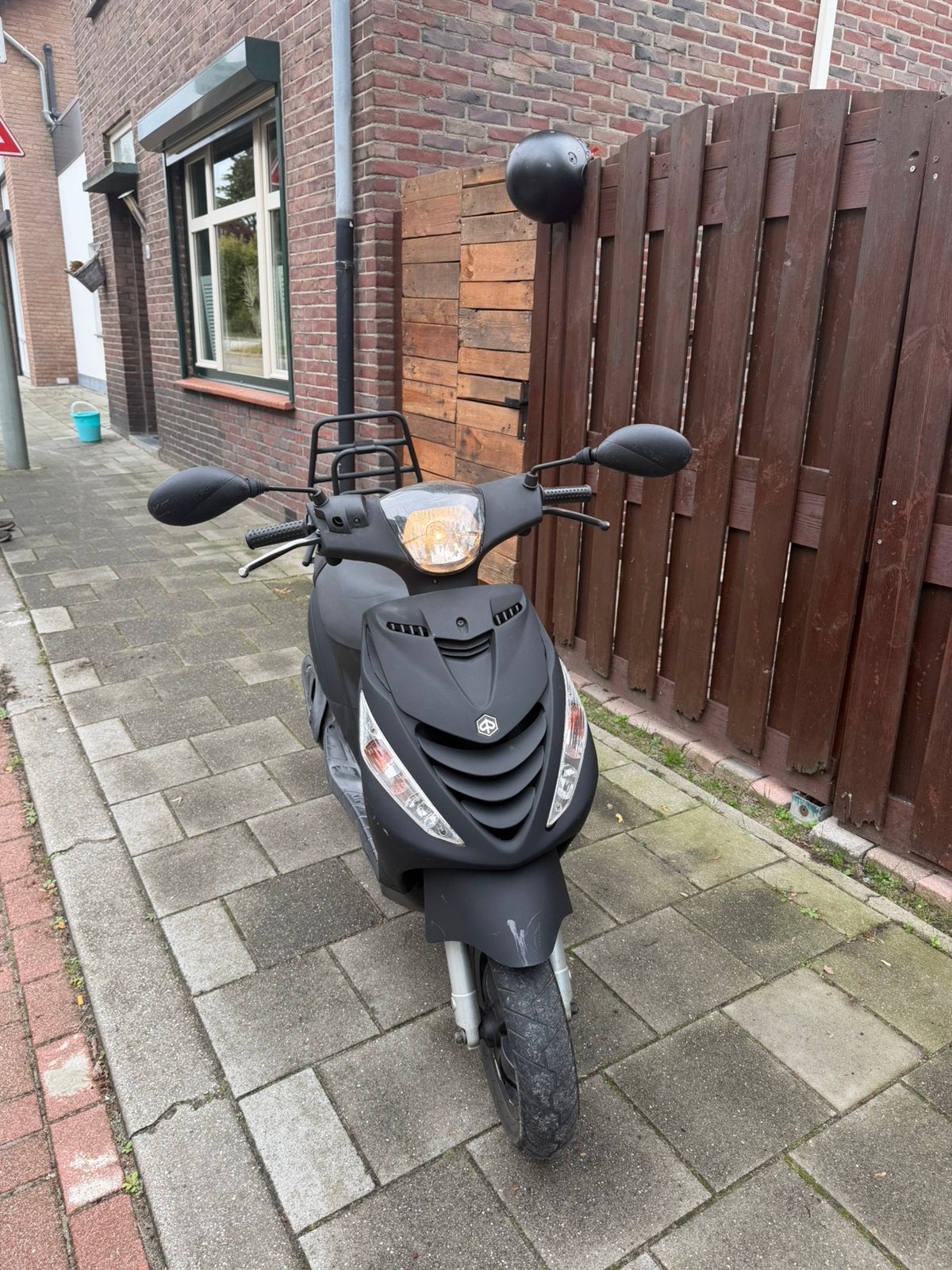 Scooter Piaggo zip, Fietsen en Brommers, Ophalen, Gebruikt, Zip, Benzine