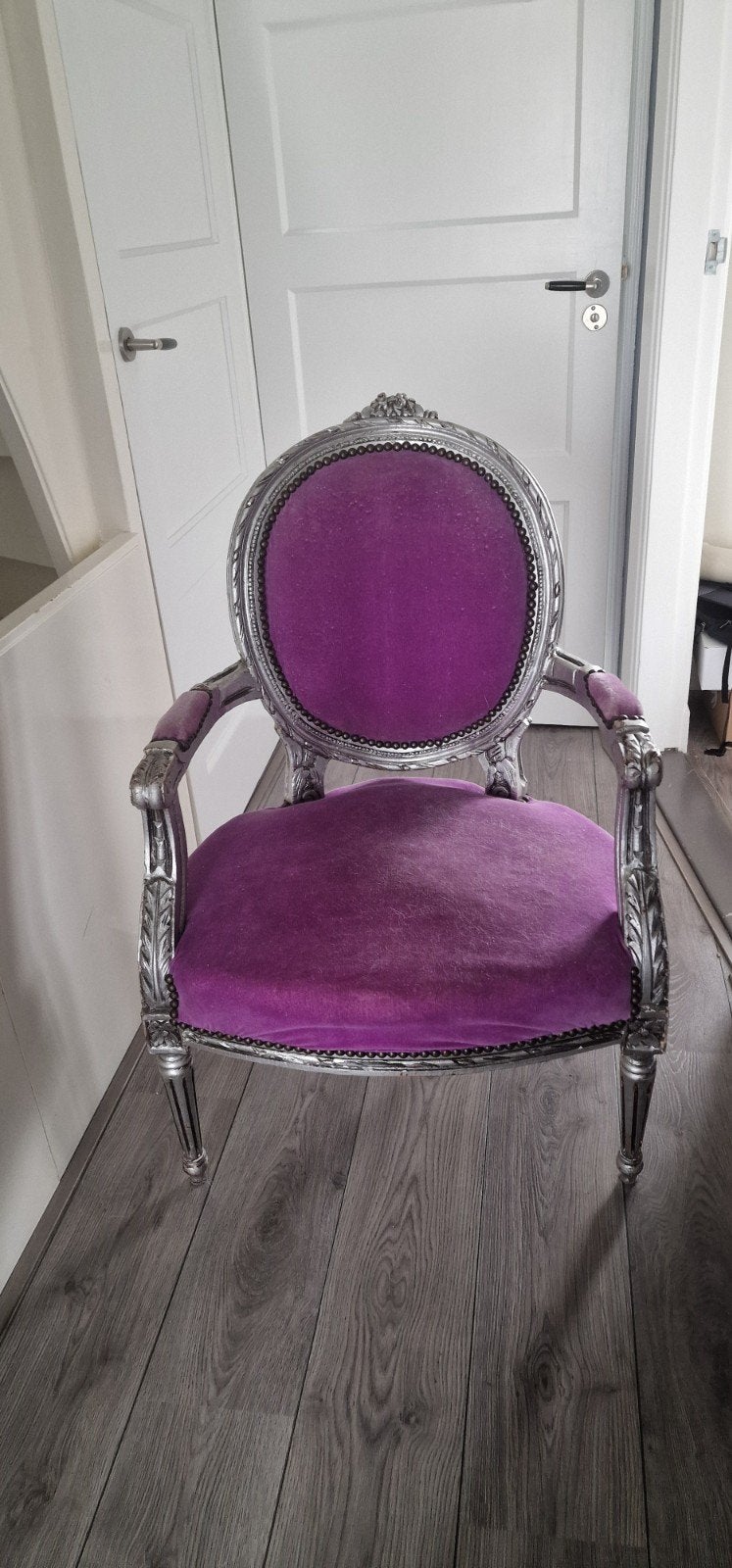 Barok fauteuil paars met zilveren frame, Ophalen