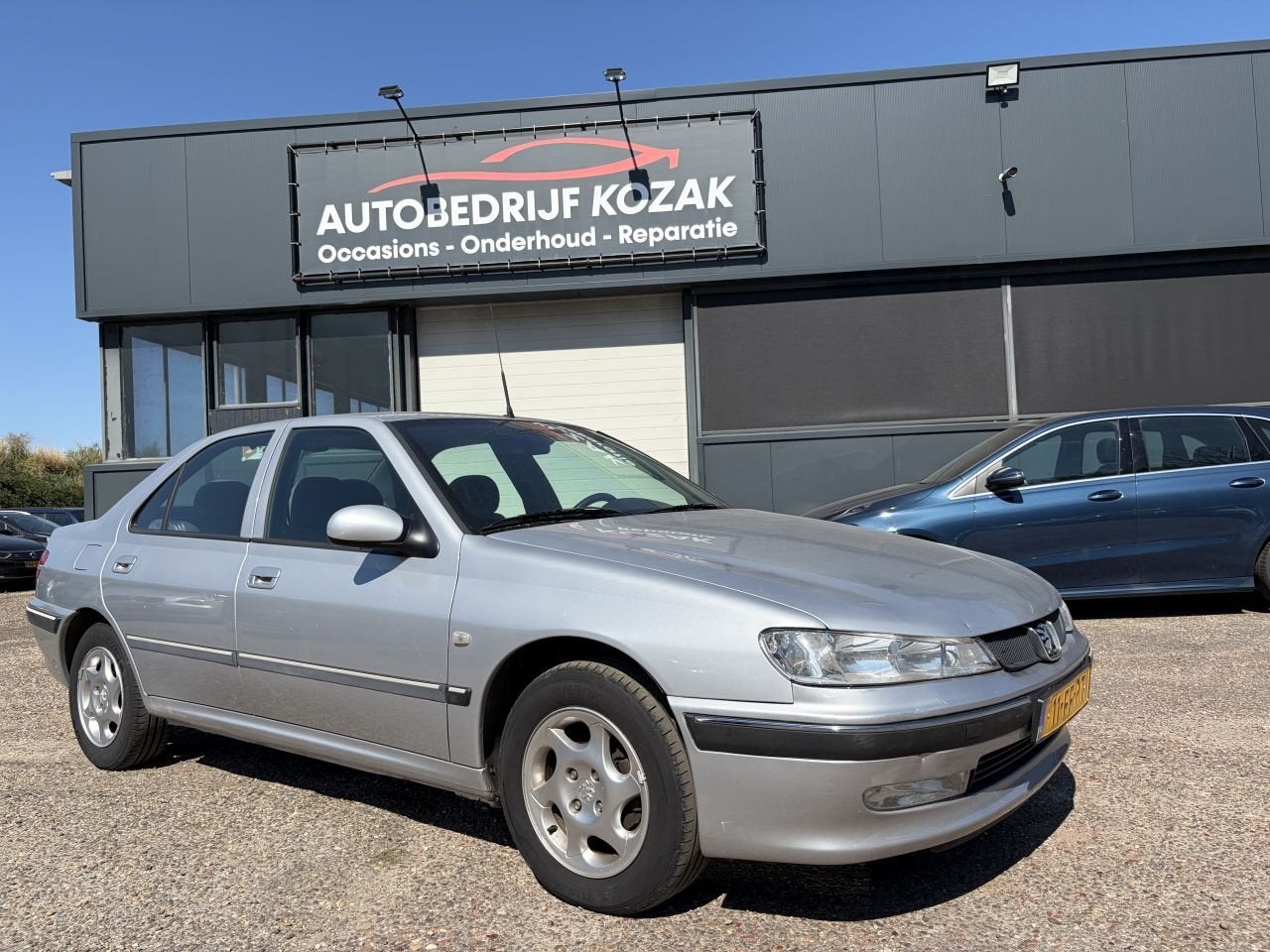Peugeot 406 1.8-16V STX AIRCO SEDAN NIEUWE APK (bj 2000), Auto's, Oldtimers, Traction-control, Bedrijf, Handgeschakeld, Sedan