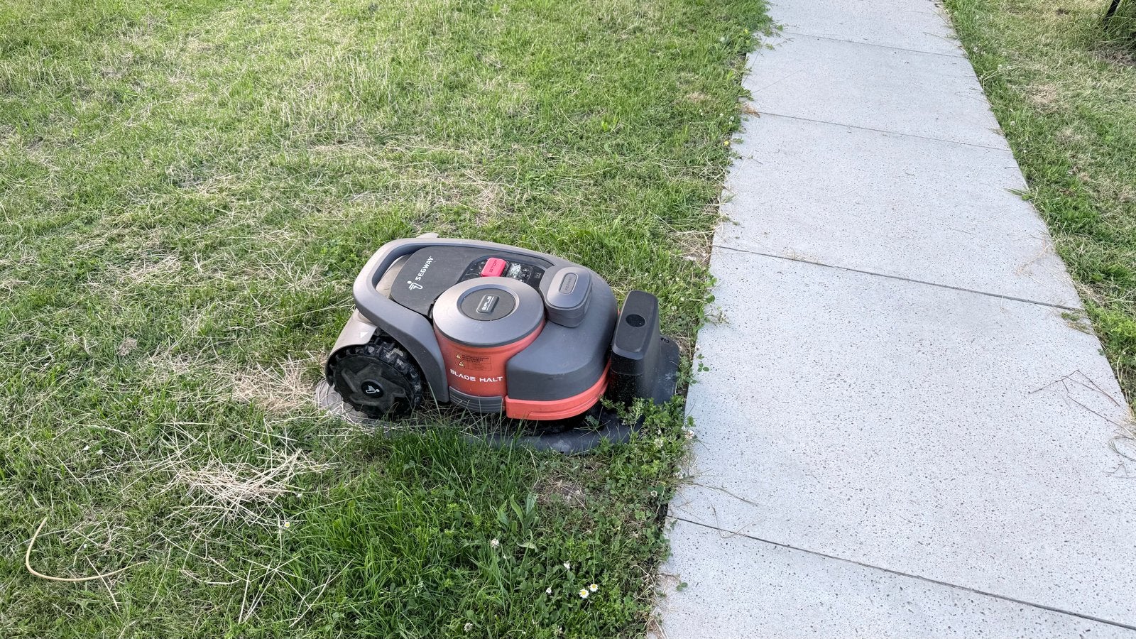Segway Navimow Robotmaaier, Ophalen, Zo goed als nieuw, Meer dan 25 cm, Bestuurbaar via app