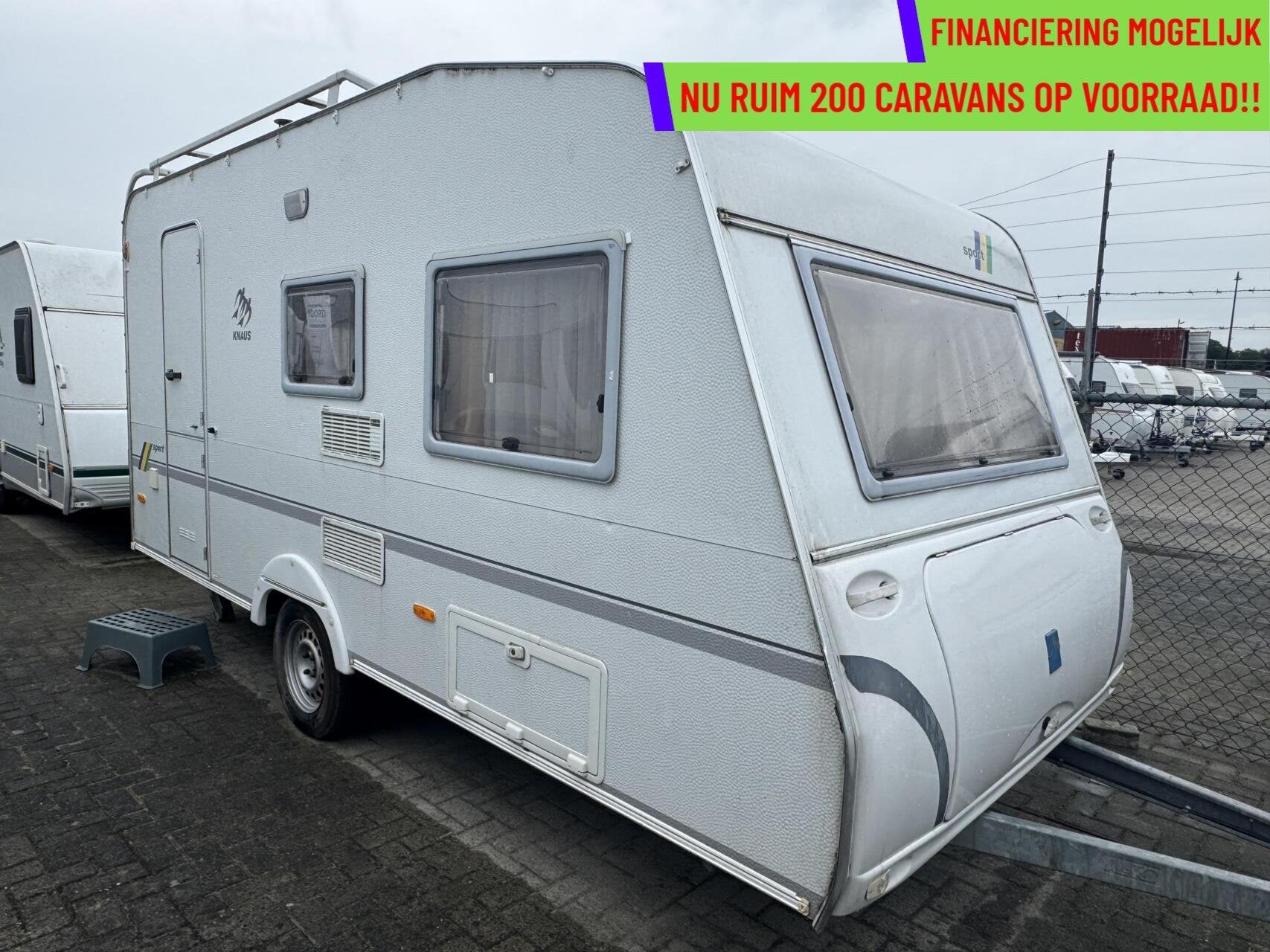 Knaus SPORT W04420, DWARSBED, TREINZIT, VOORTENT, Serviceluik, Bedrijf, 750 - 1000 kg, 6 tot 7 meter