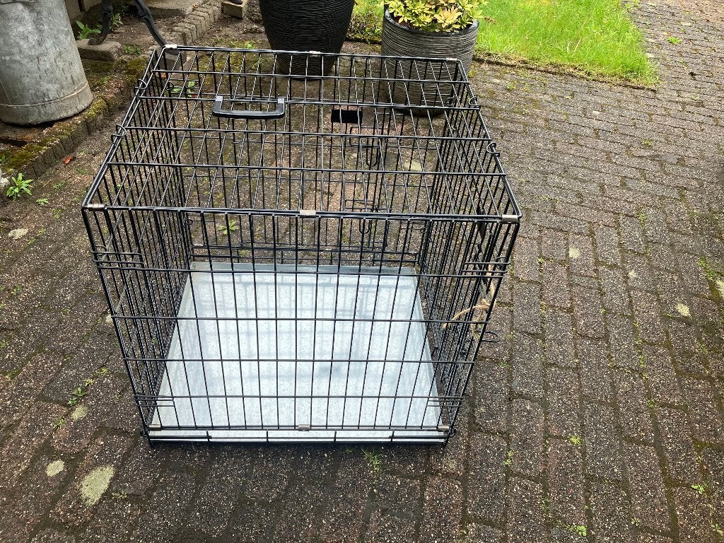honden bench zwart, Ophalen, Zo goed als nieuw
