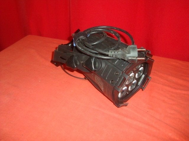 Gebruikt: Showtec Compact Studio Beam Smart White, 20260454, Stroboscoopeffect, Ophalen of Verzenden, Mteurope@outlook.com, Licht