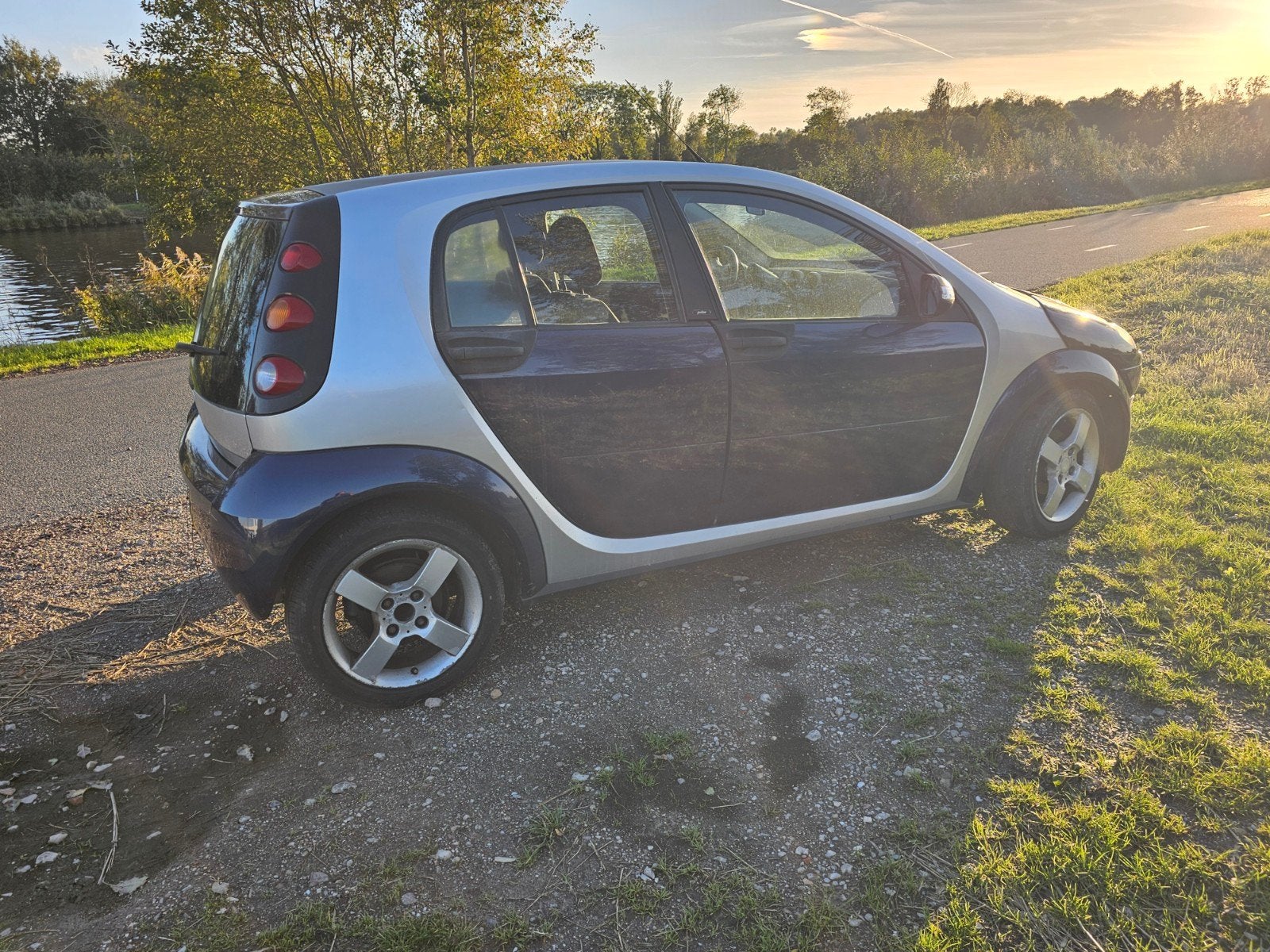 Smart ForFour 1.3 2005 Grijs, Auto's, Stof, 40 €/maand, Blauw, Origineel Nederlands