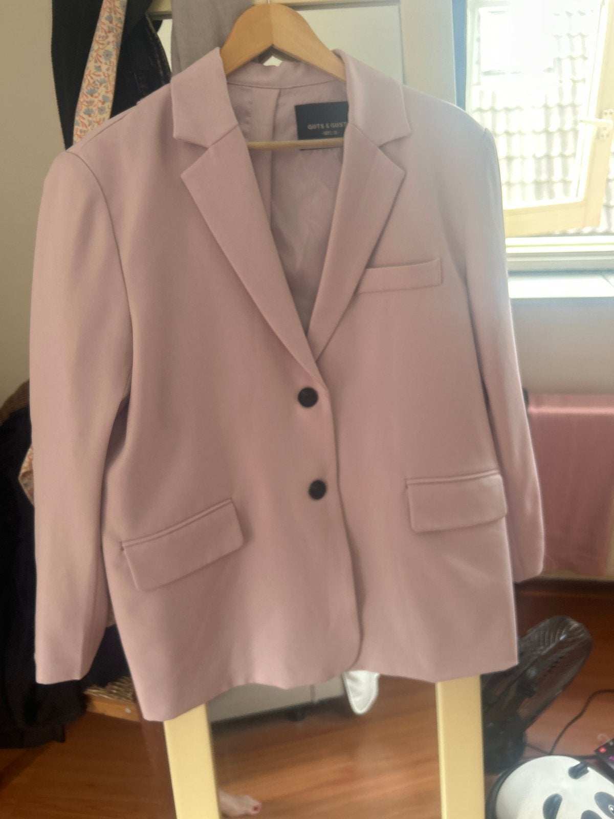 Guts & Gusto poederroze blazer L/XL, Kleding | Dames, Jasjes, Kostuums en Pakken, Zo goed als nieuw, Jasje, Maat 46/48 (XL) of groter