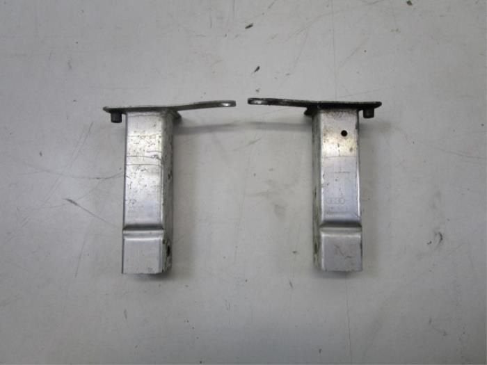 Audi RS6 RS7 Radiator Steun L+R, Ophalen of Verzenden, Gebruikt