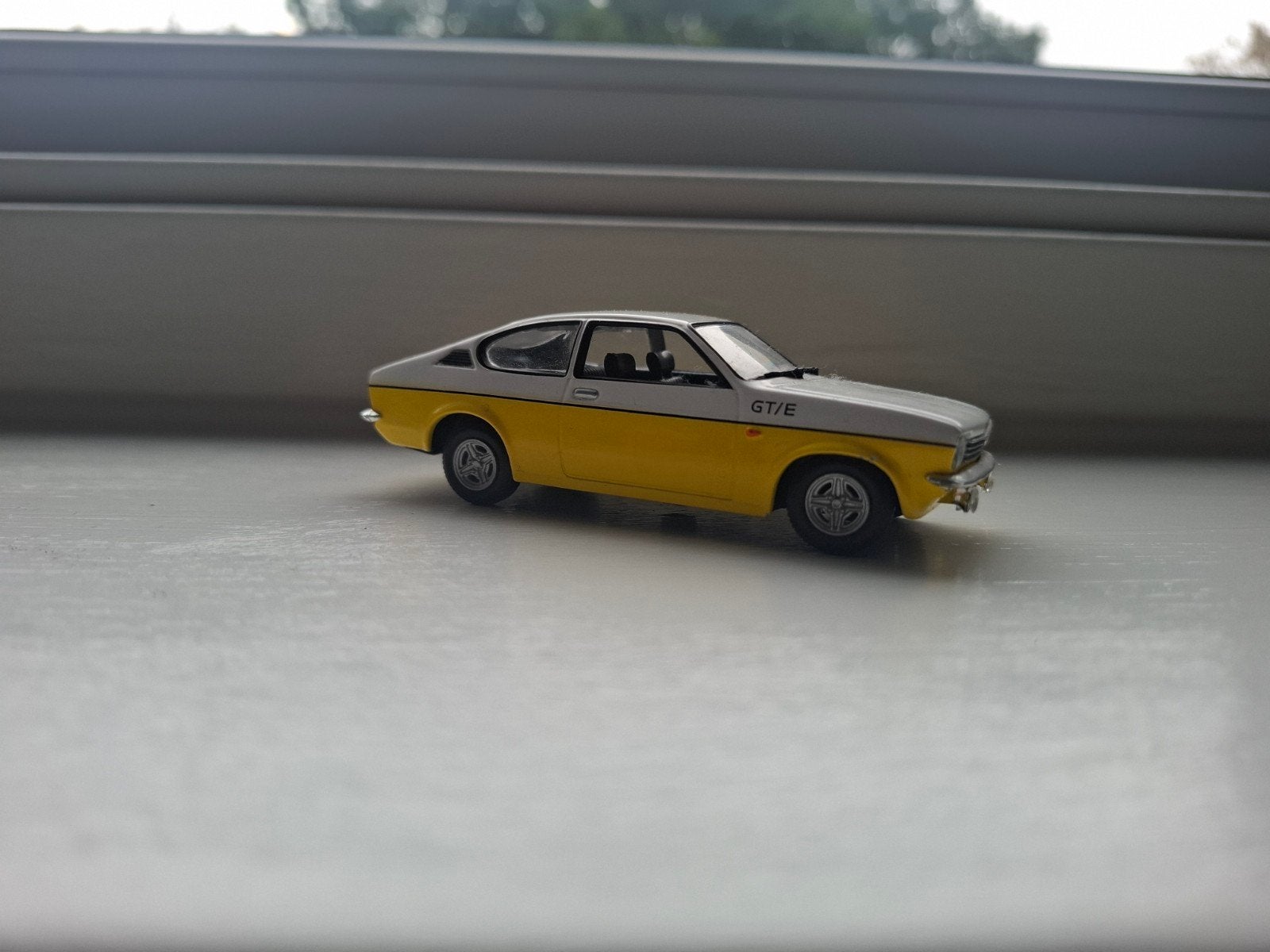 Solido Opel Kadett GTE 1977 modelauto 1:43, Ophalen of Verzenden, Zo goed als nieuw, Auto, Solido