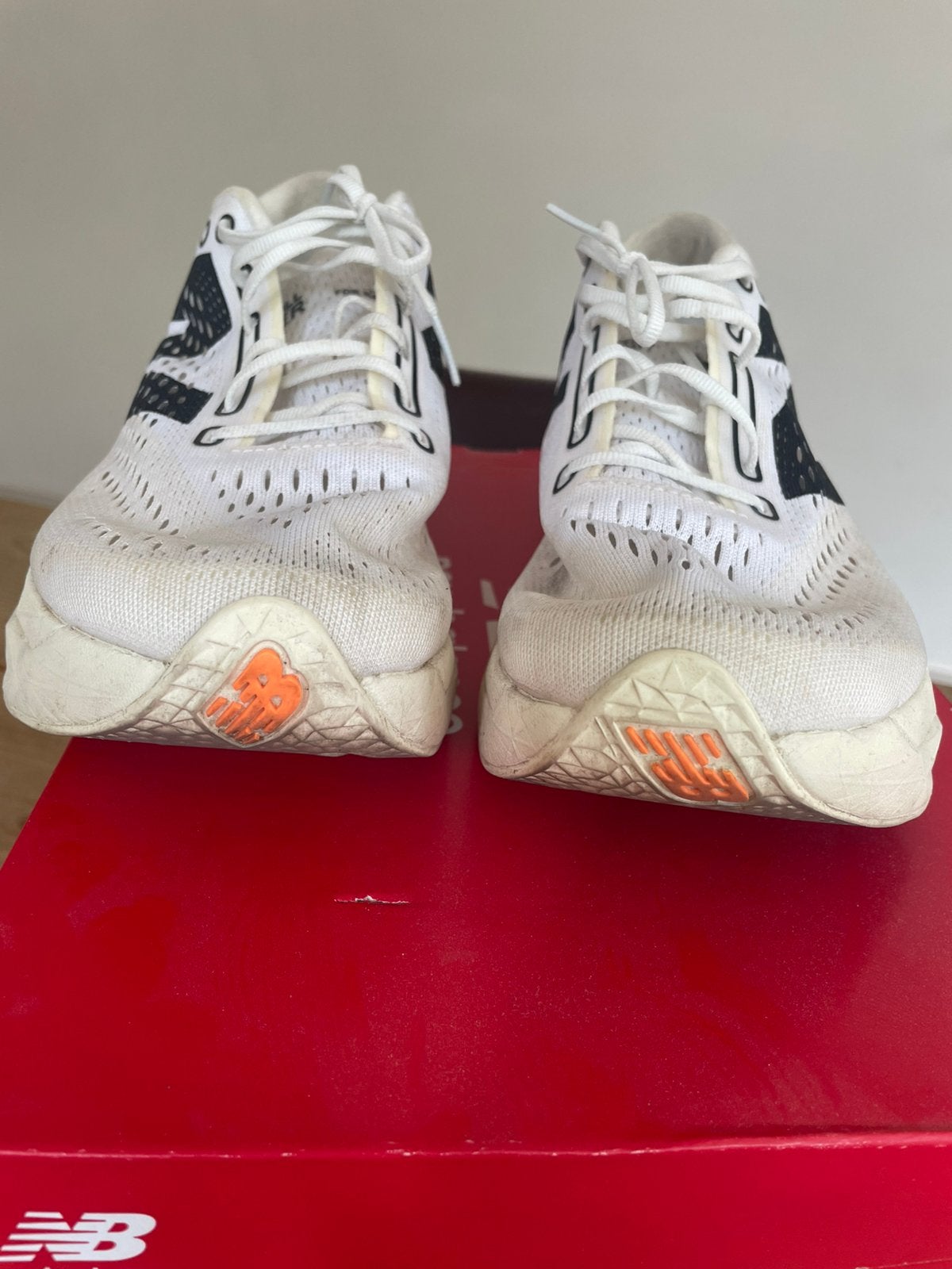 Gebruikt New Balance FuelCell SuperComp Pacer v2 maat 43, Overige merken, Gebruikt, Hardloopschoenen, Ophalen of Verzenden