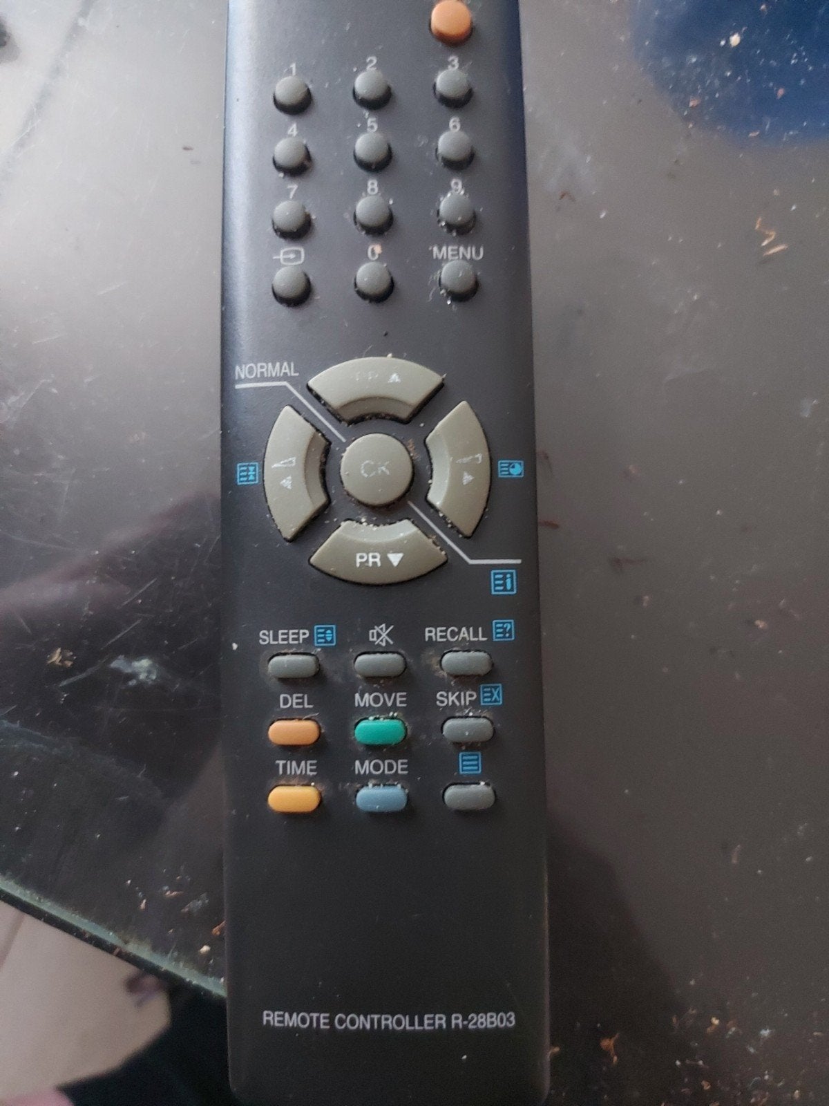 Afstandsbediening R-28B03 voor diverse TV's, Audio, Tv en Foto, Afstandsbedieningen, Ophalen of Verzenden