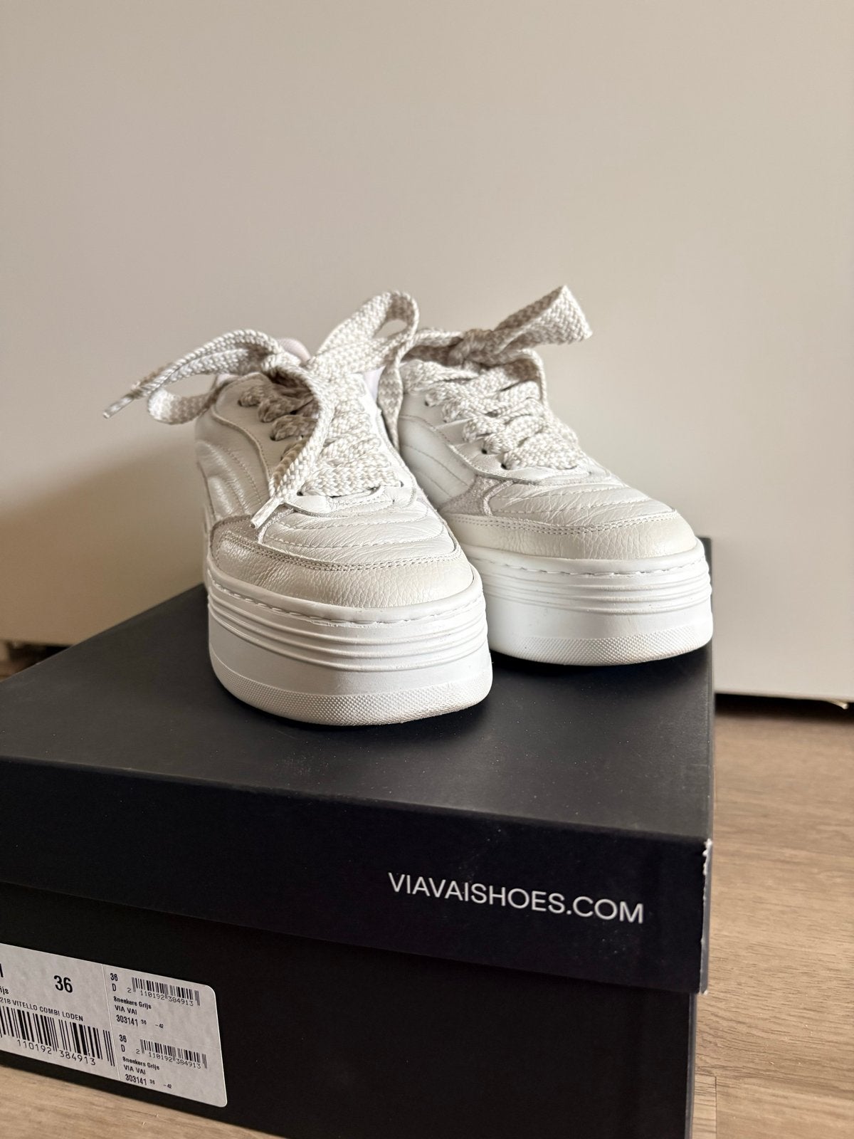 Via Vai sneakers, Wit, Ophalen of Verzenden, Sneakers of Gympen, Zo goed als nieuw