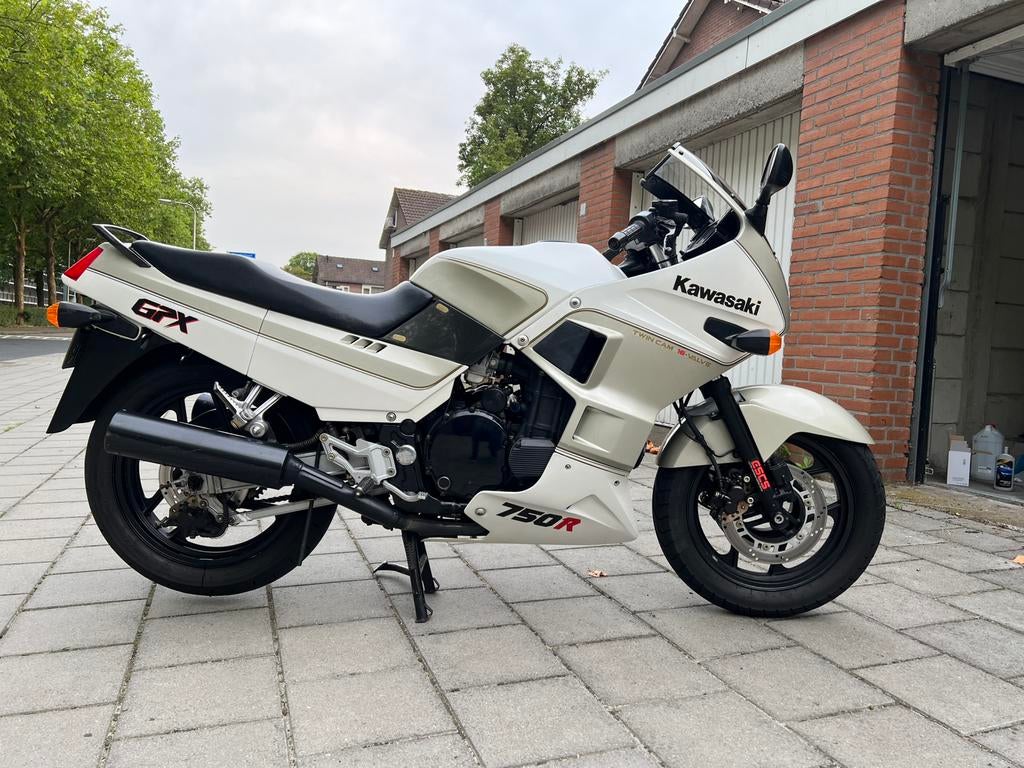 Kawasaki GPX 750 R, Motoren, 750 cc, 4 cilinders, Motorrijbewijs A, Gebruikt