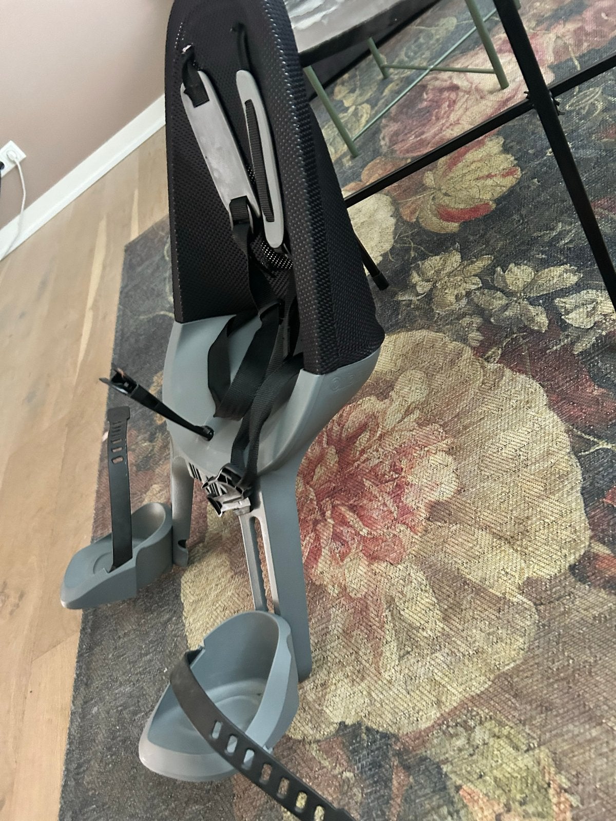 Qibbel fietsstoeltje voor met windscherm, Fietsen en Brommers, Fietsaccessoires | Fietsstoeltjes, Ophalen, Voorzitje, 0 t/m 13 kg