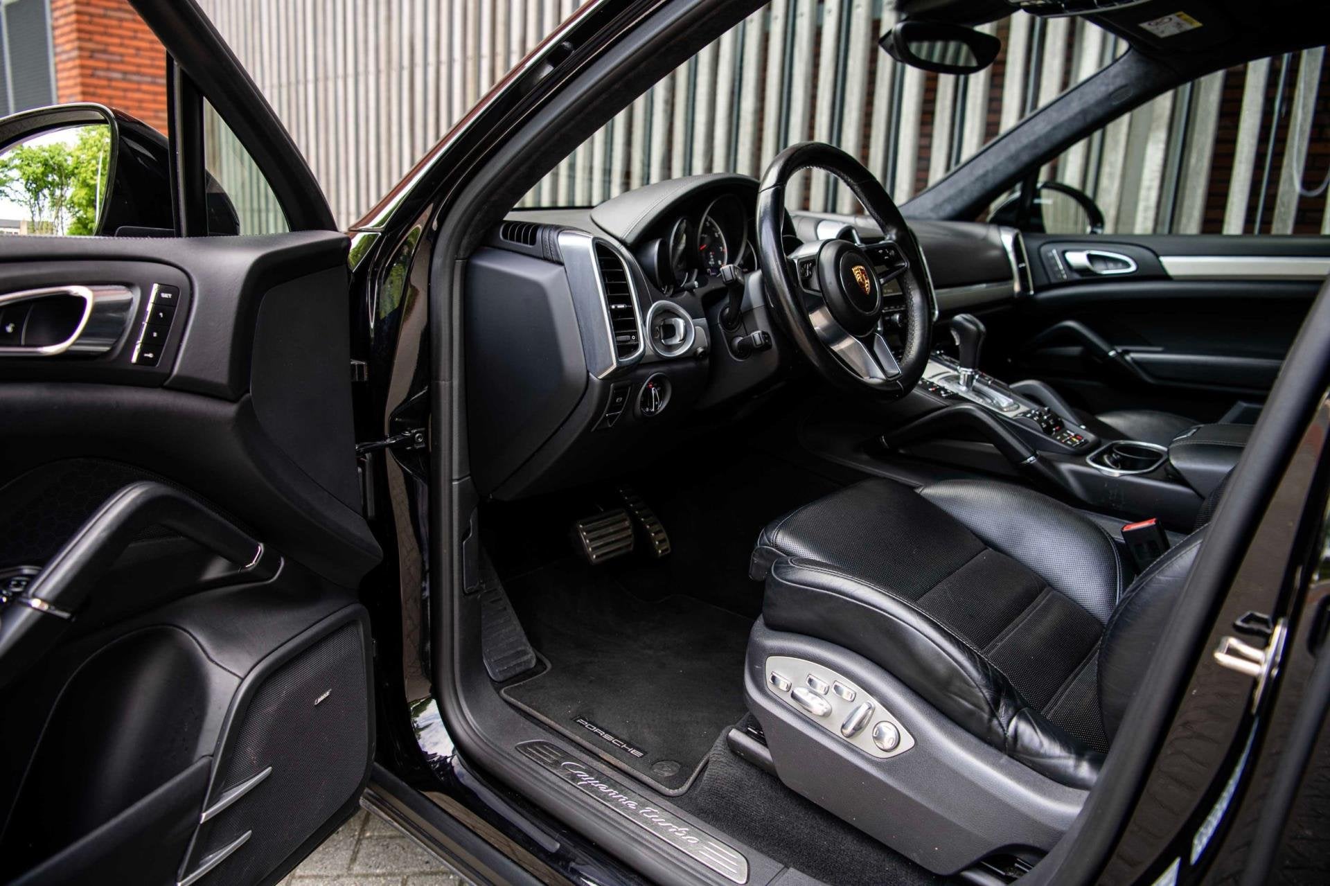 Porsche Cayenne (M2015) 4.8 V8 Turbo 520pk |DEALER ONDH| VOL, Auto's, Porsche, Automaat, Cayenne, Gebruikt, Leder
