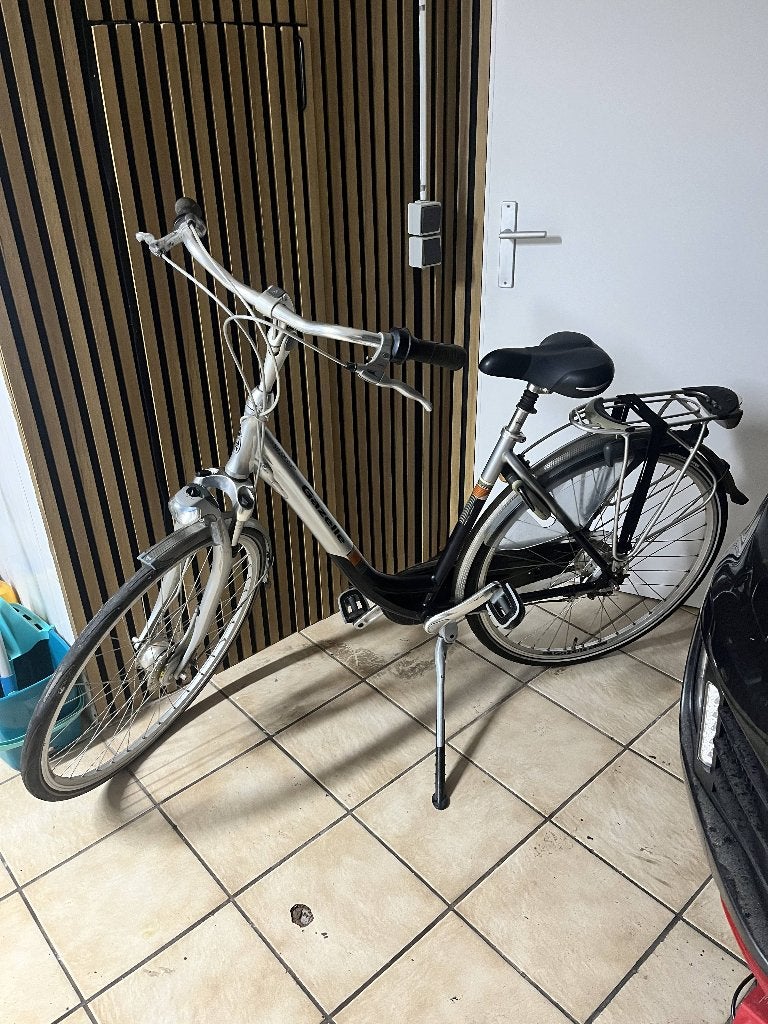 Gazelle damesfiets goede staat - 7 versnellingen + fietspomp, Fietsen en Brommers, Fietsen | Dames | Damesfietsen, Ophalen, Gebruikt