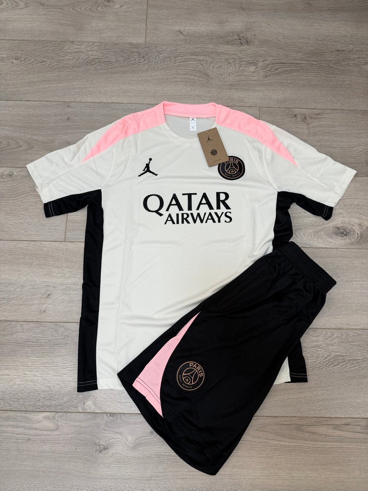 PSG Voetbaltenue - Shirt en Broekje (M en L), Ophalen of Verzenden, Nieuw