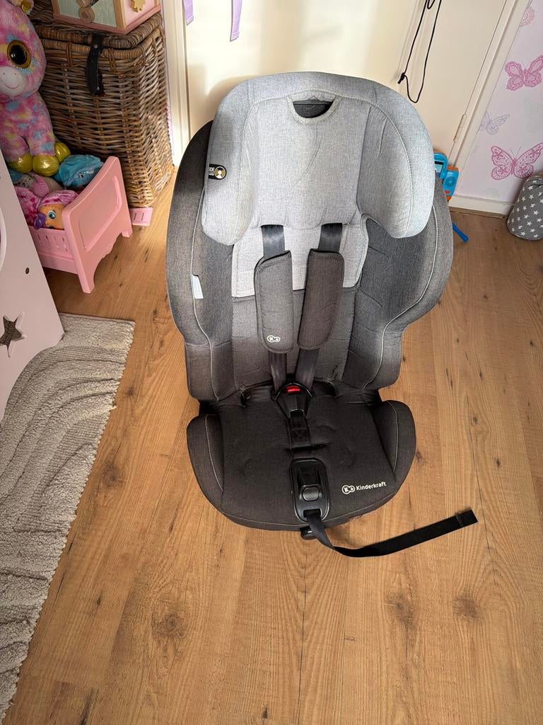 Kinderkraft autostoel - met isofix, Autogordel, Verstelbare rugleuning, Zo goed als nieuw, 9 t/m 36 kg