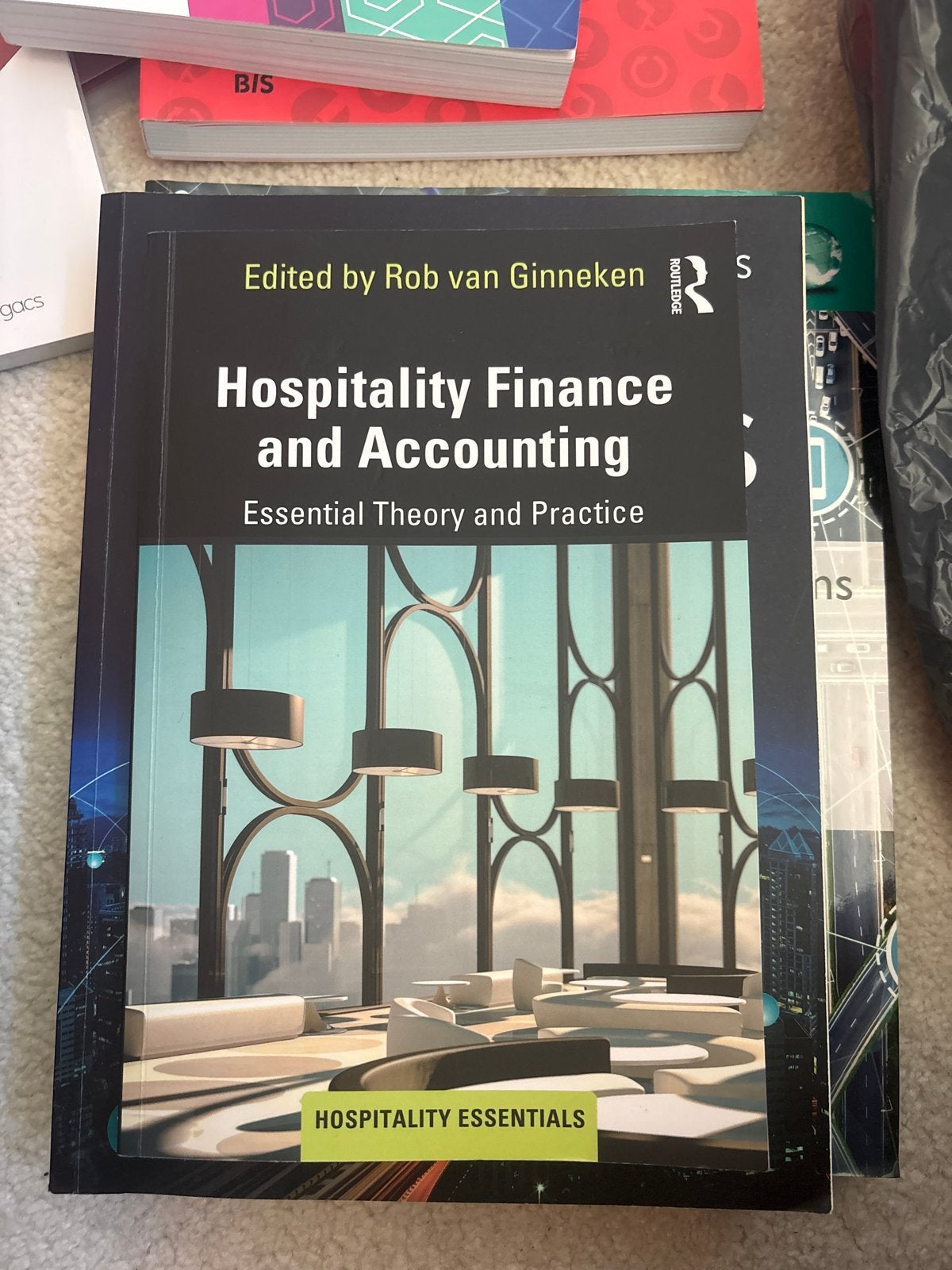 Hospitality Finance and Accounting - Rob van Ginneken, Ophalen of Verzenden, Nieuw, Accountancy en Administratie