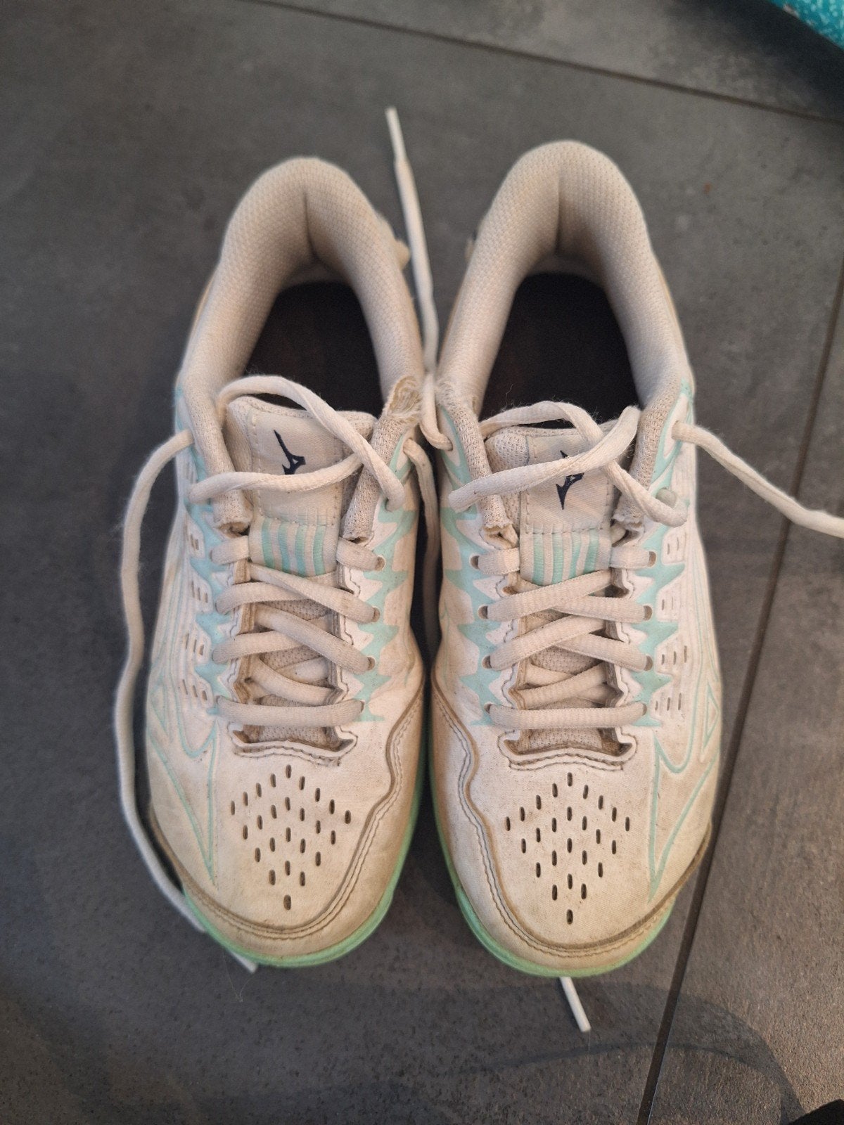 Mizuno hockeyschoenen, Sport en Fitness, Ophalen, Gebruikt, Schoenen