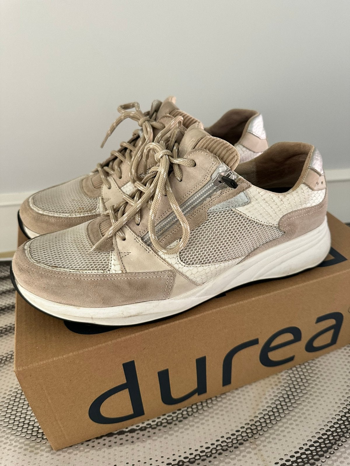 Durea sneakers maat 7 wijdte K, Kleding | Dames, Ophalen of Verzenden, Zo goed als nieuw, Sneakers of Gympen