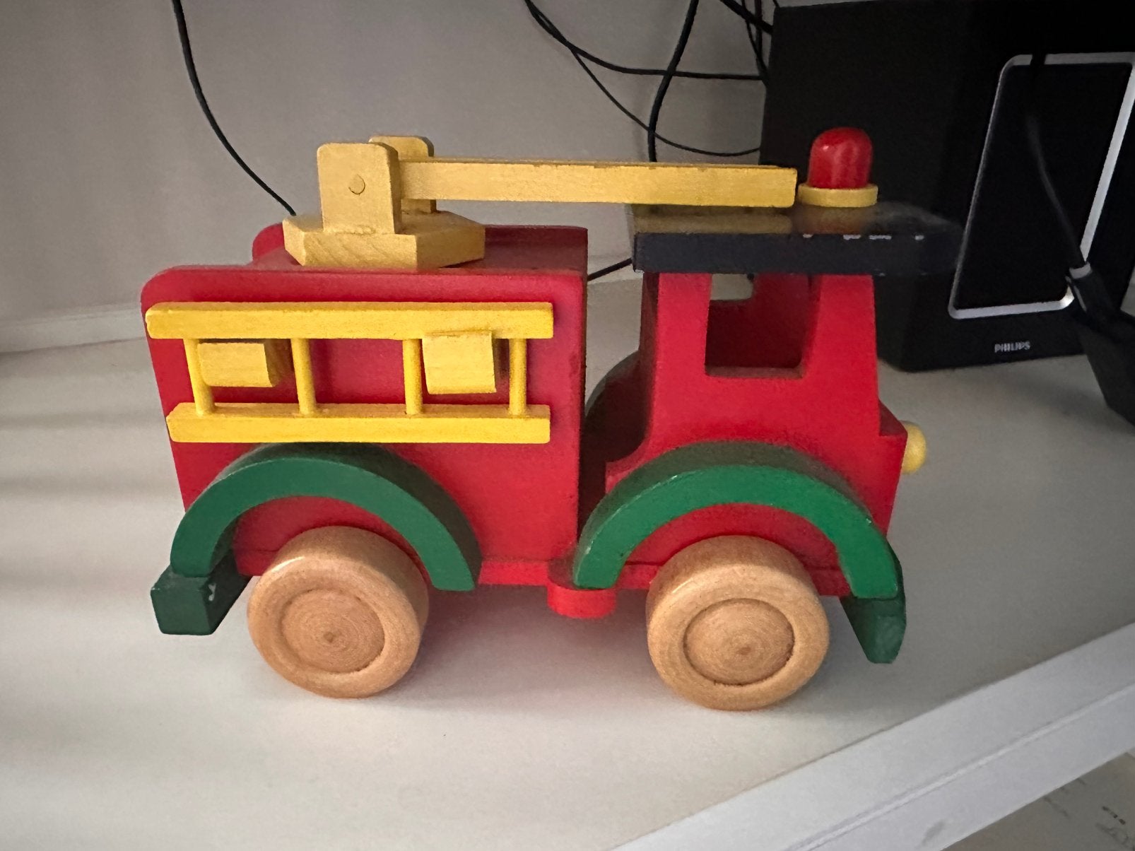 Houten brandweerwagen, Kinderen en Baby's, Speelgoed | Overig, Ophalen, Zo goed als nieuw, Jongen of Meisje