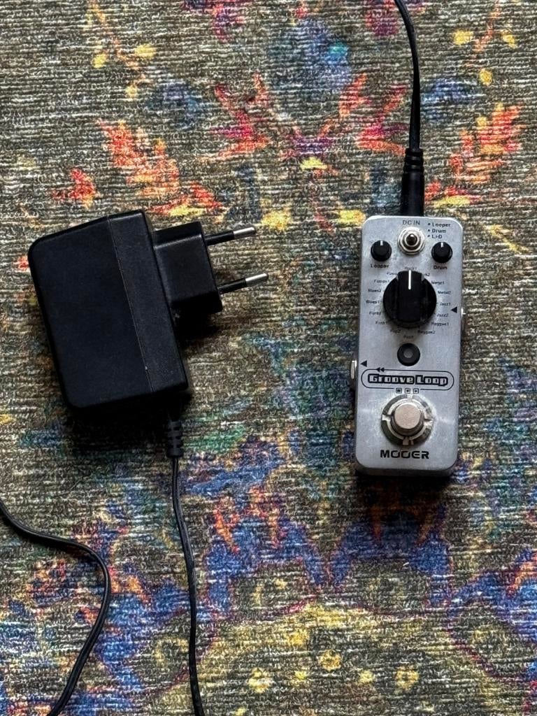 Gitaareffect Mooer GrooveLoop incl adapter + 3 gitaar kabels, Muziek en Instrumenten, Effecten, Ophalen, Zo goed als nieuw