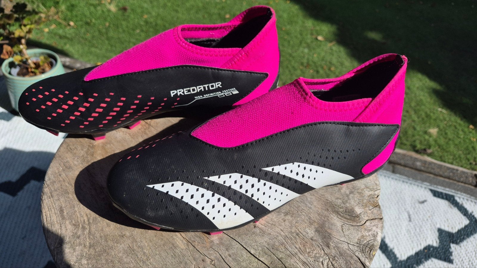 Adidas Predator voetbalschoenen - Roze/Zwart - Maat 38, Maat XS of kleiner, Ophalen of Verzenden, Nieuw, Schoenen