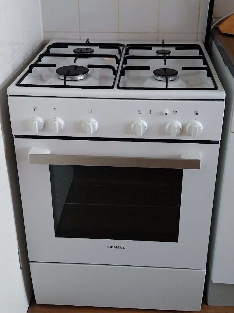 Siemens gasfornuis wit, Ophalen, Gebruikt, 4 kookzones, Energieklasse A of zuiniger