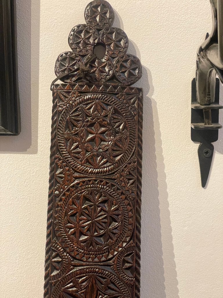18de eeuw mangelplank kerfsnee Fries volkskunst  1703, Antiek en Kunst, Ophalen of Verzenden