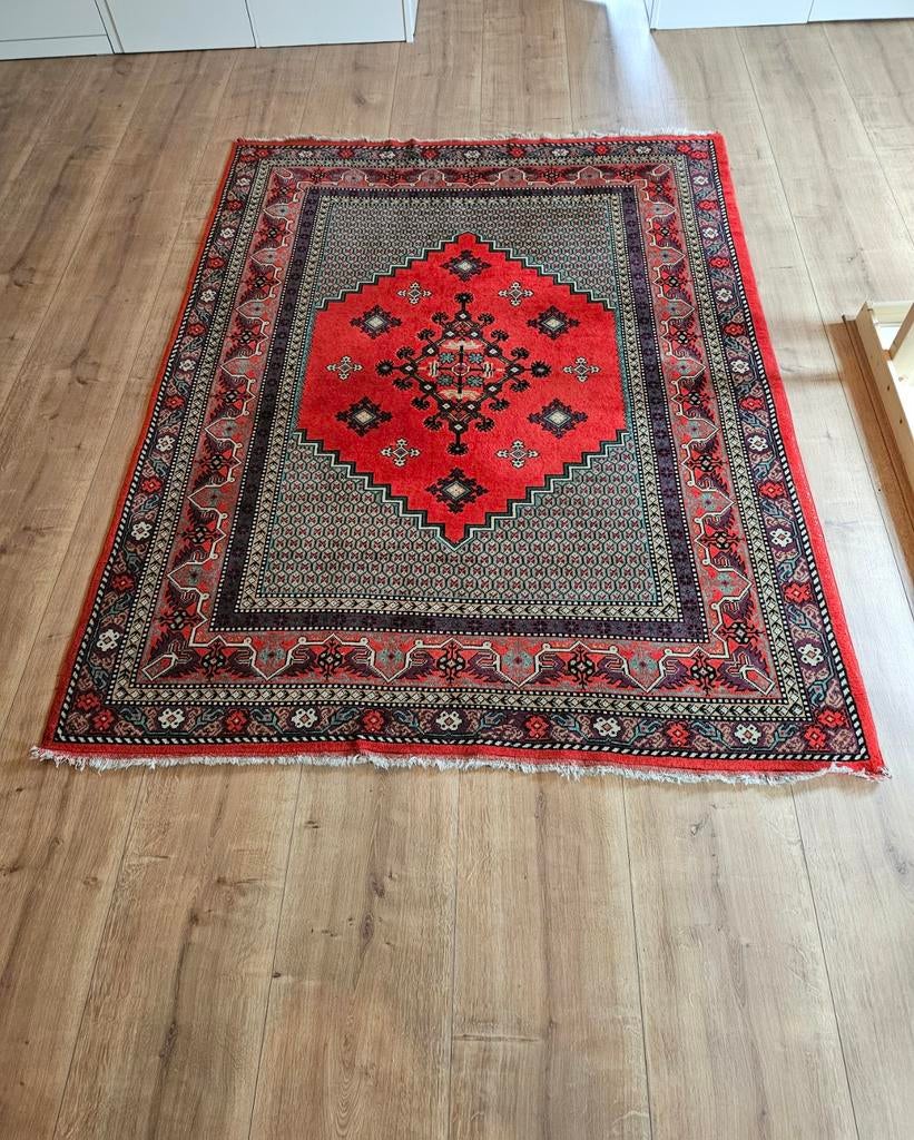 Perzisch tapijt handgeknoopt 238 x 170, Ophalen, 150 tot 200 cm, 200 cm of meer, Zo goed als nieuw