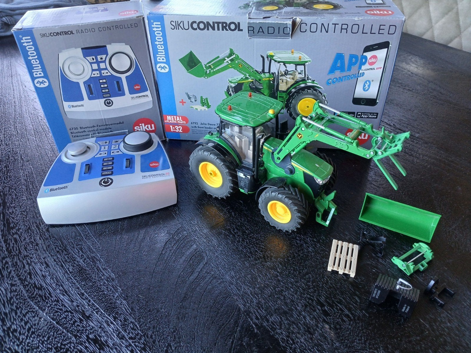 Siku Control 6792 John Deere Tractor met afstandsbediening, Ophalen of Verzenden, Zo goed als nieuw, Tractor of Landbouw, SIKU