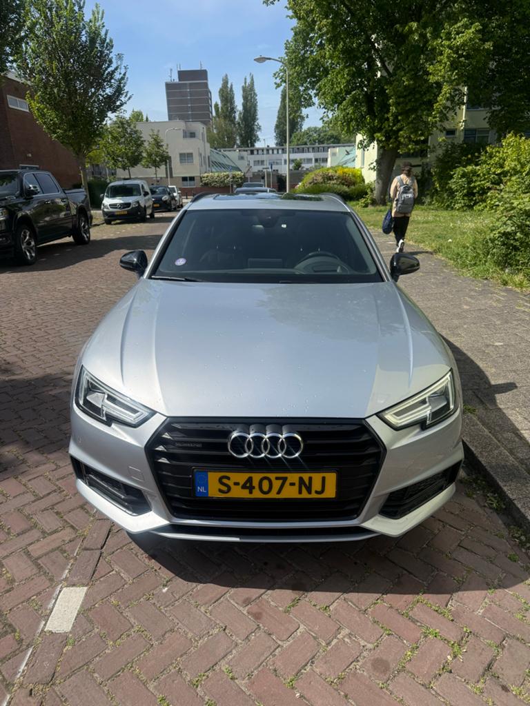 Audi A4 2.0 Tfsi Quattro Mhev Sport S Line Black Edition, Automaat, 15 km/l, 4 cilinders, A4