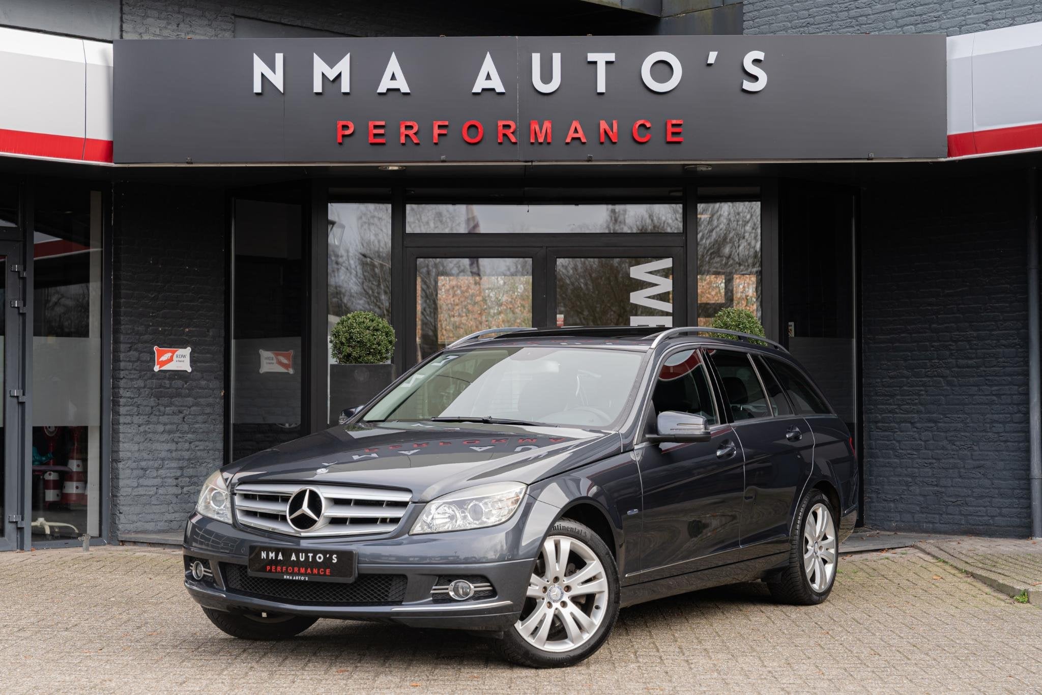 Mercedes-Benz C-klasse 180 CGI BlueE Avantg. PANO / NAVI / C, Automaat, Euro 5, Achterwielaandrijving, Gebruikt