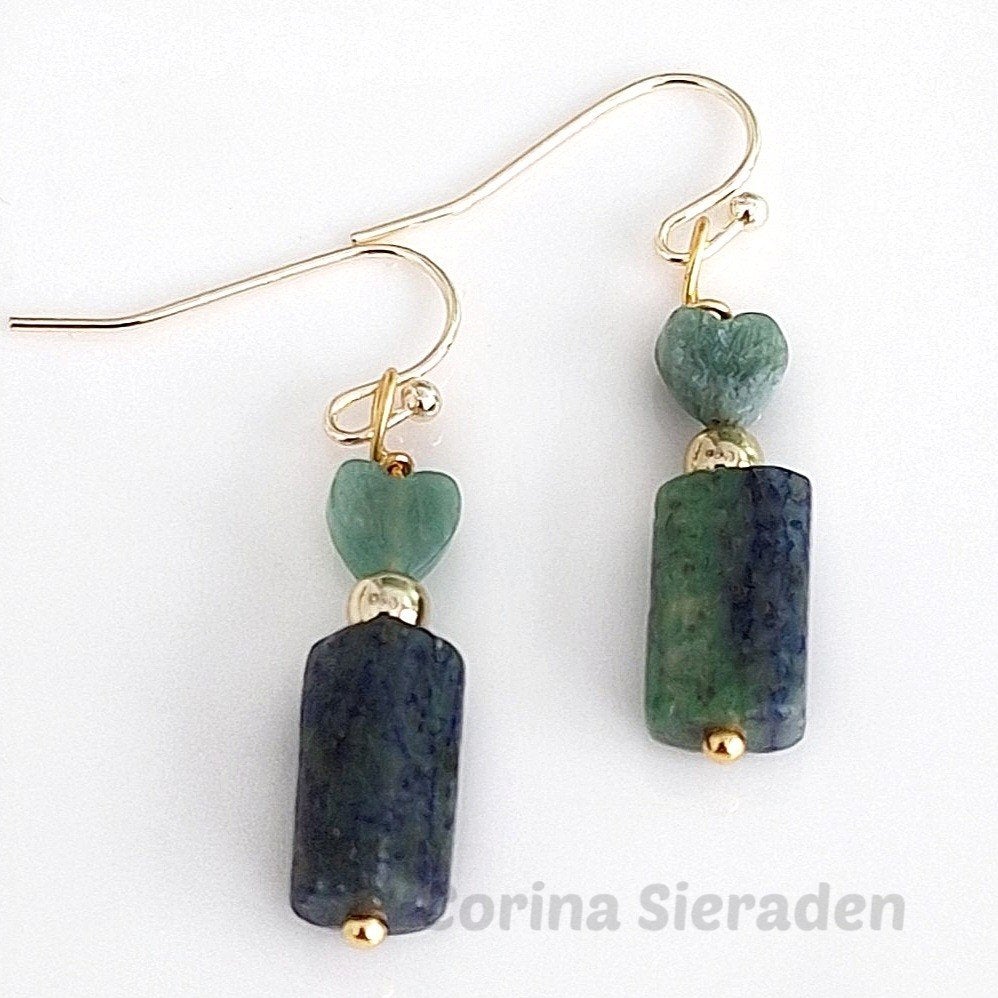 Vergulde oorhangers met chrysocolla, Sieraden, Tassen en Uiterlijk, Edelstenen, Ophalen of Verzenden, Nieuw