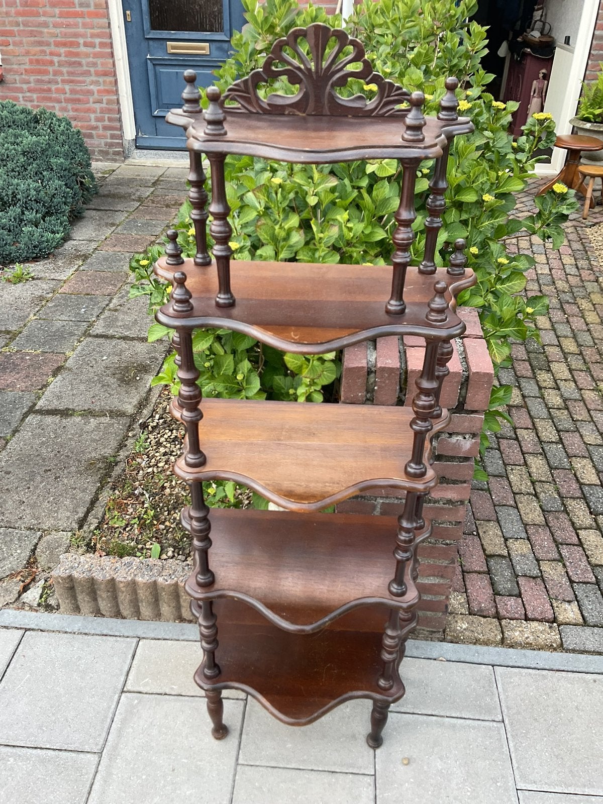 Etagère biedermeier rek, Ophalen