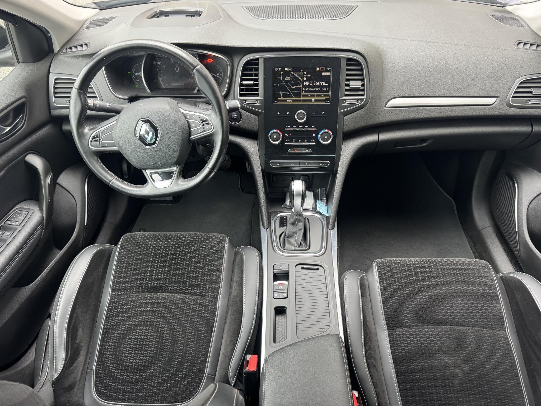 Renault Mégane Estate 1.3 TCe Intens | Trekhaak | Stoelverw, Auto's, Renault, Stof, Gebruikt, Zwart, 1330 cc