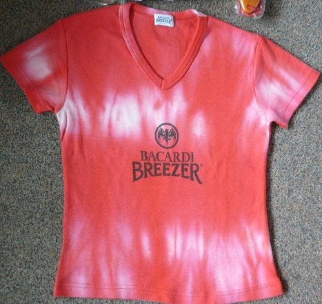 BACARDI Breezer T-shirt, uit Spanje, klein maatje, Ophalen of Verzenden, Zo goed als nieuw, Gebruiksvoorwerp