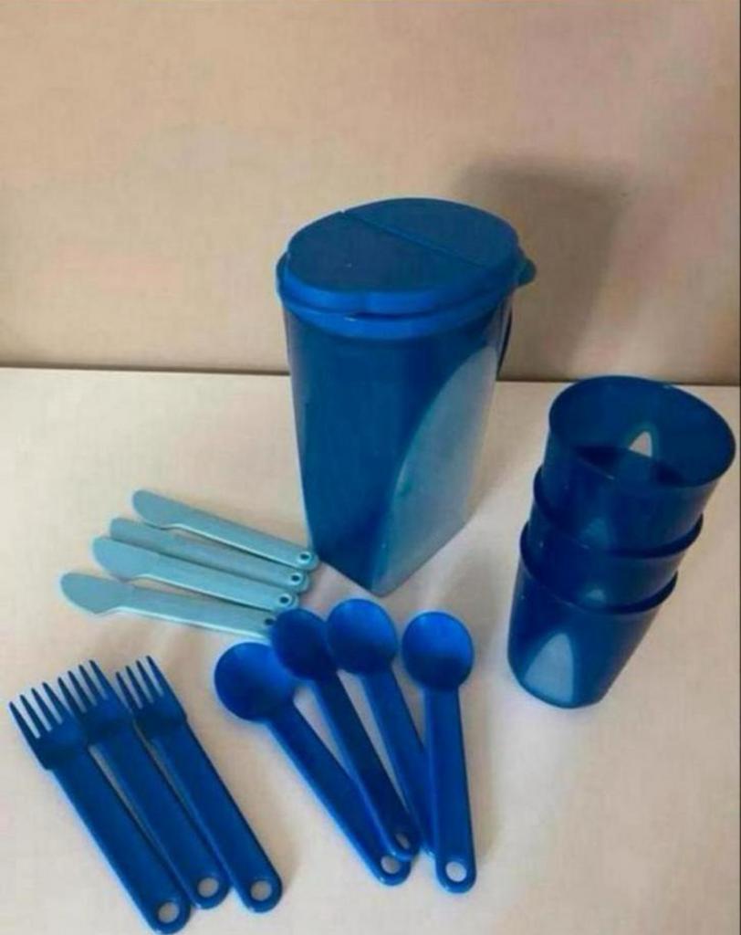 Tupperwarekan/bewaardoos, bekers, campingset, Ophalen of Verzenden, Gebruikt, Beker of Kan