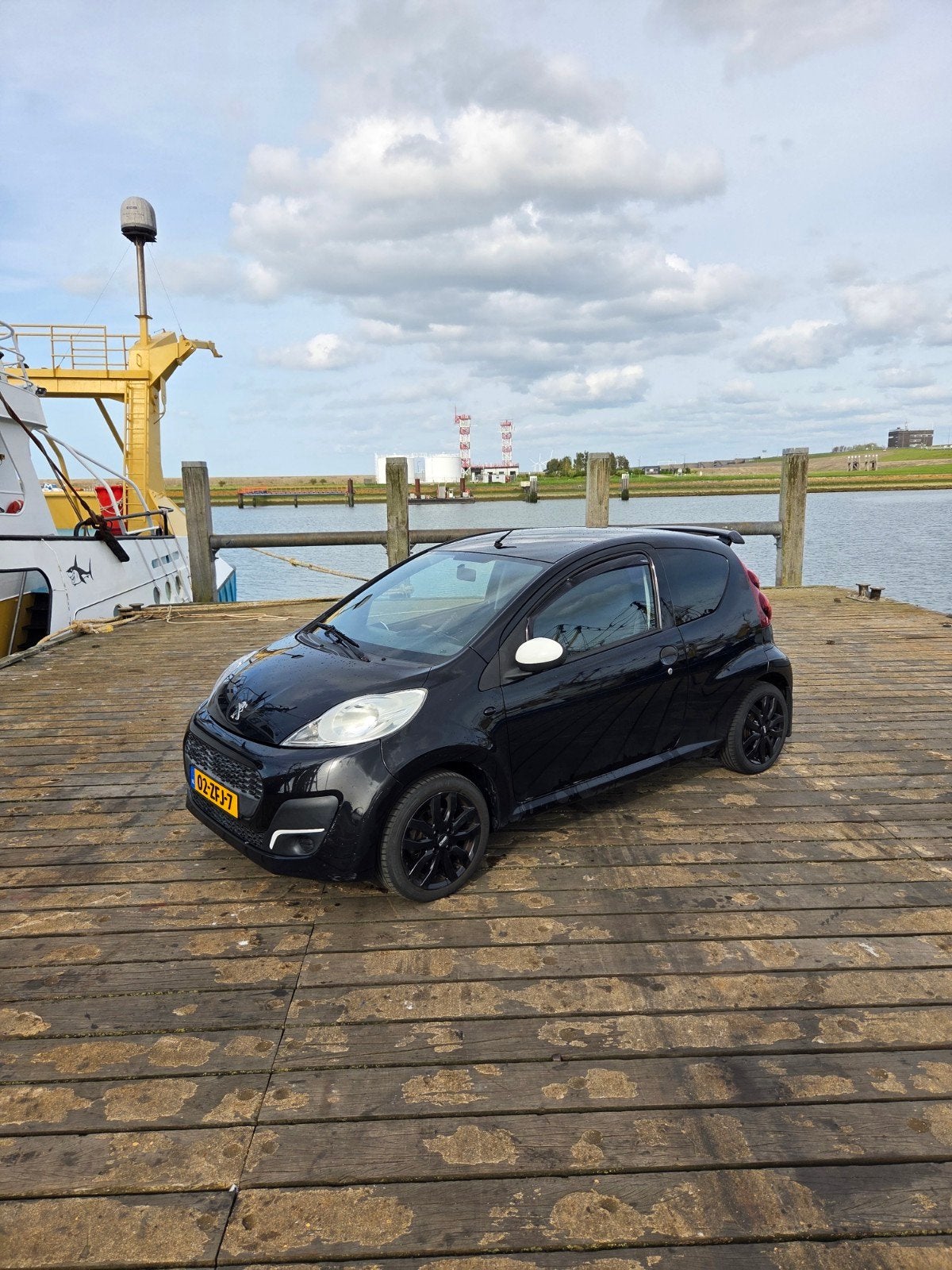Peugeot 107 1.0 12V E-vti 68PK 3DR 2012 Zwart, Auto's, Peugeot, Voorwielaandrijving, Zwart, 4 stoelen, Origineel Nederlands