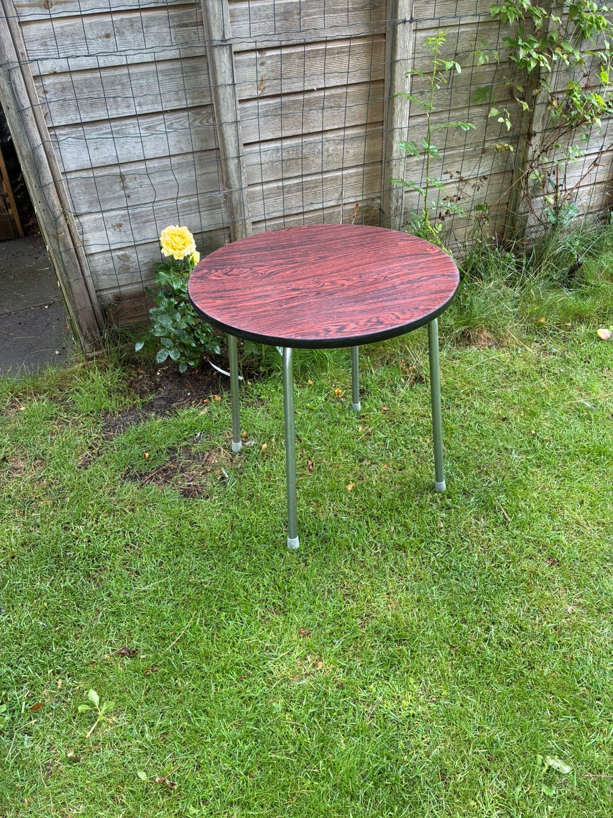 Mid century tafel poten chroom, Ophalen, Kunststof, Gebruikt, 50 tot 100 cm