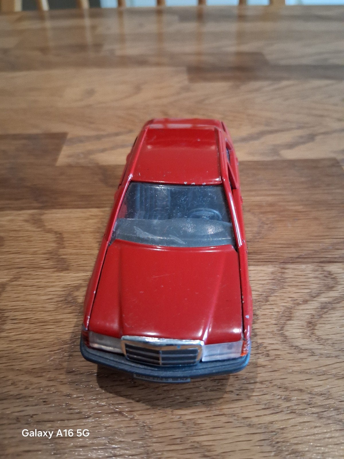 Modelauto  Mercedes 190 E ., Overige merken, Gebruikt, Auto, Groter dan 1:32