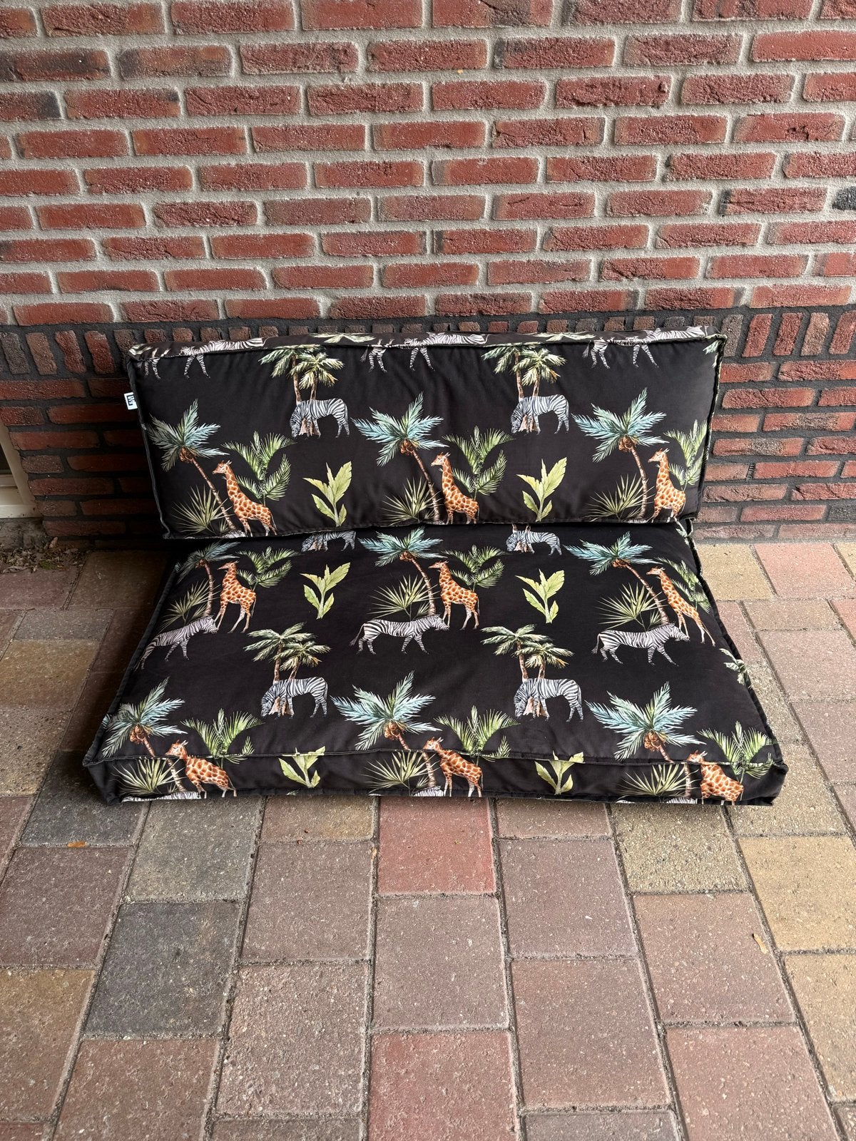 Palletkussen met Safari Print - Zo goed als nieuw, Huis en Inrichting, Woonaccessoires | Kussens, Ophalen, Zo goed als nieuw, Zwart