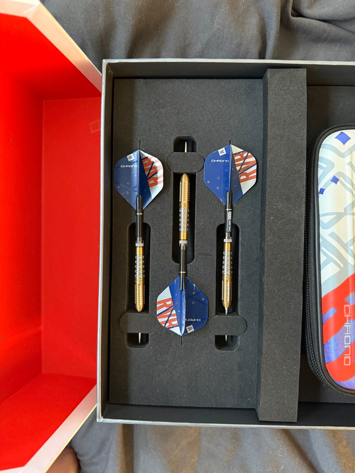 Target Raymond van Barneveld Chrono Swiss Point 95% - 25 Gr, Ophalen of Verzenden, Zo goed als nieuw, Pijlen