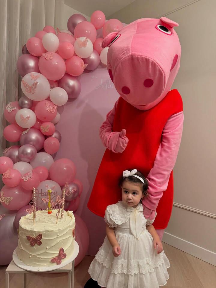 Peppa big te huur, Ophalen of Verzenden, Zo goed als nieuw, Verjaardag