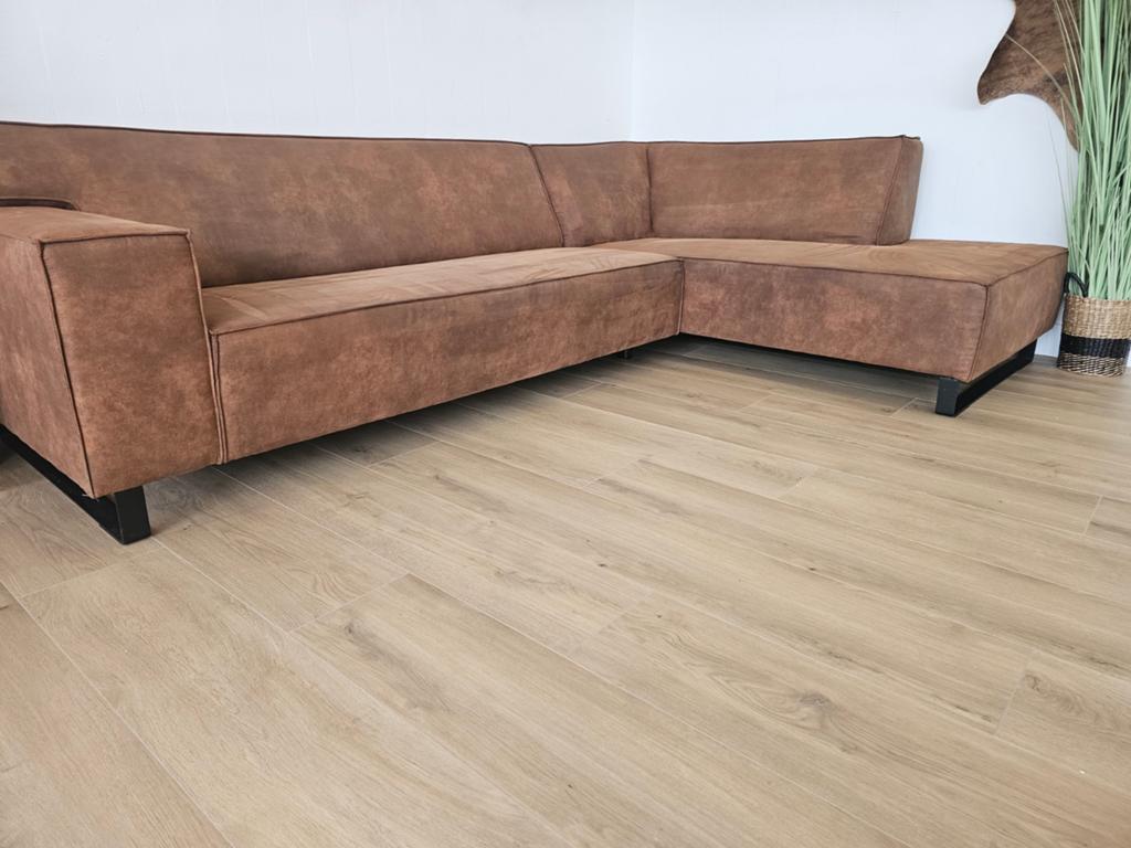 Hoekbank Cognac - WOODENZO Rotterdam, 125 cm of meer, 125 cm of meer, Zo goed als nieuw, Info@homefriesland.nl
