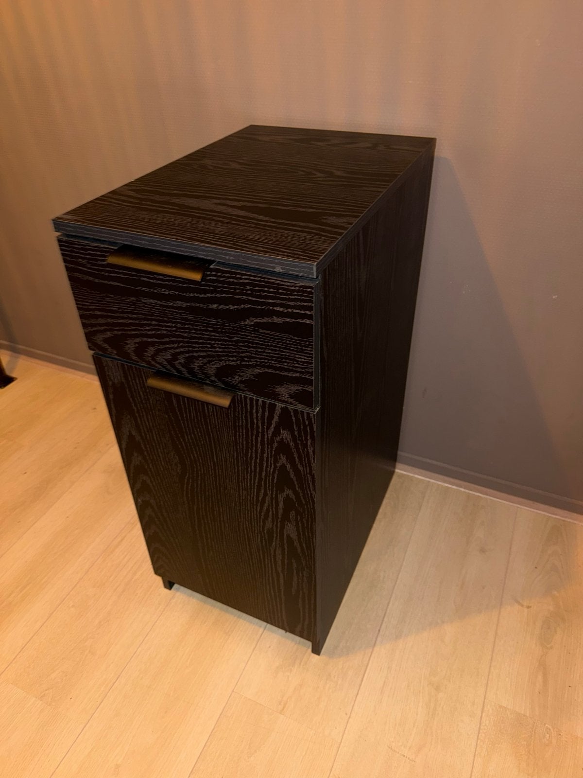 Zwart kastje met lade en deurtje - 33x75x50cm, Huis en Inrichting, Ophalen, Gebruikt