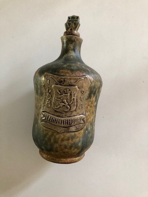 WILHELMINA FLES      5266, Ophalen of Verzenden, Servies